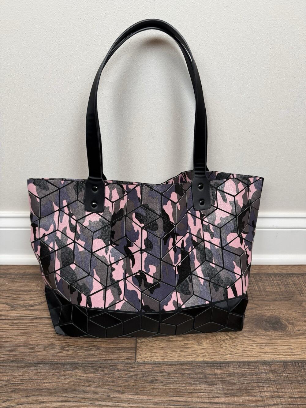 Patrizia Luca Milano Tote Bag Geometric Chevron Purse Modern Art Pink Black Camo